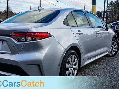Used 2020 Toyota Corolla LE image 5