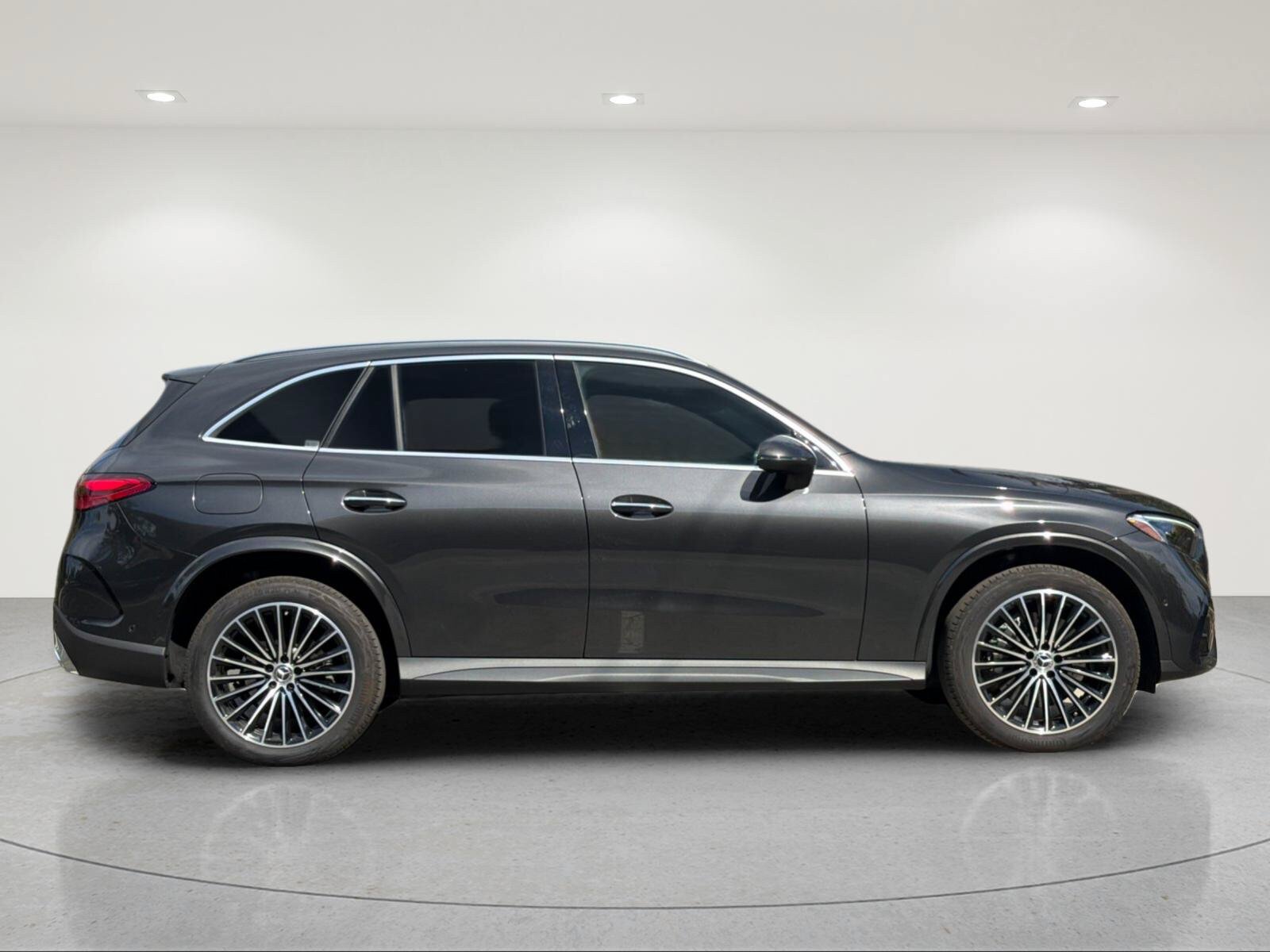 Used 2026 Mercedes-Benz GLC 300 image 6