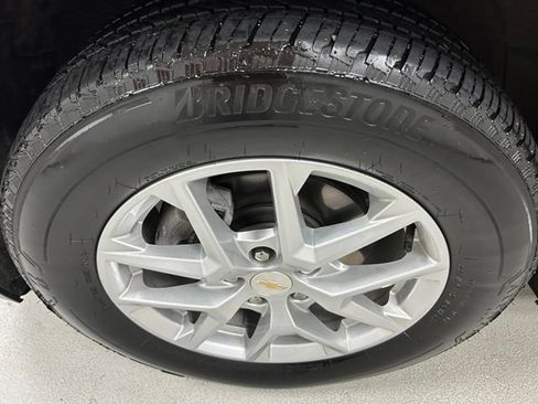 Used 2024 Chevrolet Equinox LT w/ LPO, Floor Liner Package AWD/4WD image 9