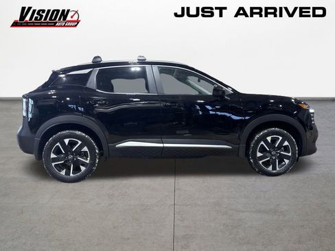 New 2026 Nissan Kicks SV AWD/4WD image 4