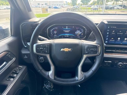 Used 2025 Chevrolet Silverado 2500 LT w/ Safety Package AWD/4WD image 19