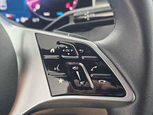 Used 2025 Mercedes-Benz C 300 Sedan image 28