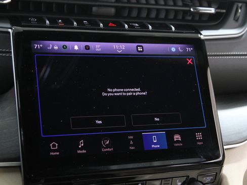 Used 2024 Jeep Grand Cherokee Limited image 13