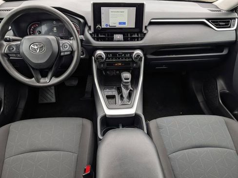 Used 2025 Toyota RAV4 XLE FWD image 10