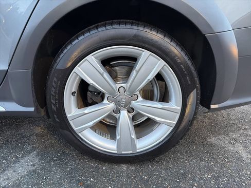 Used 2013 Audi A4 Premium Plus w/ Premium Plus Pkg image 3