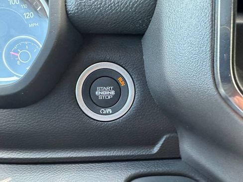 New 2026 RAM 1500 Laramie AWD/4WD image 30