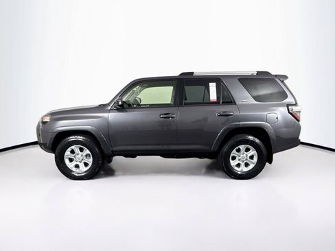 Used 2021 Toyota 4Runner SR5 AWD/4WD image 12