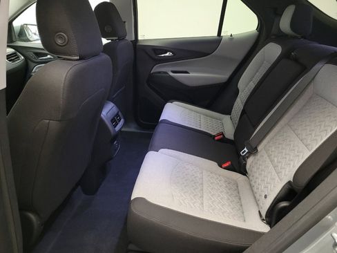 Used 2023 Chevrolet Equinox LT FWD image 18