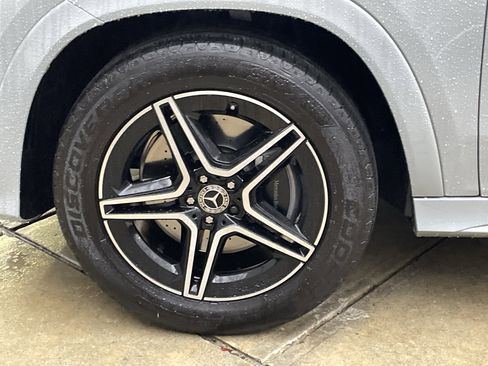 Certified 2025 Mercedes-Benz GLE 450 4MATIC image 15