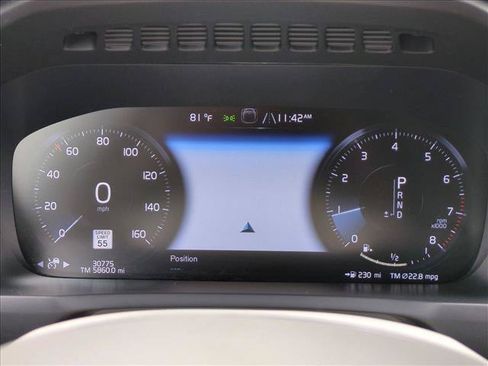 Used 2022 Volvo XC90 T6 Momentum AWD/4WD image 11