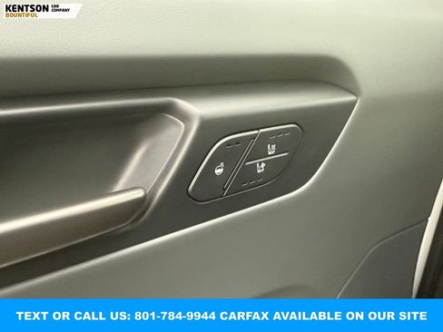 Used 2025 Kia EV9 Wind image 23