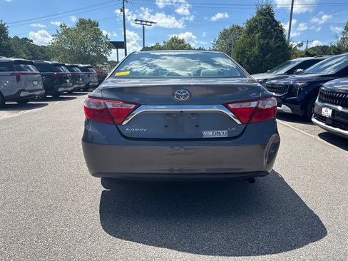 Used 2015 Toyota Camry LE FWD image 4