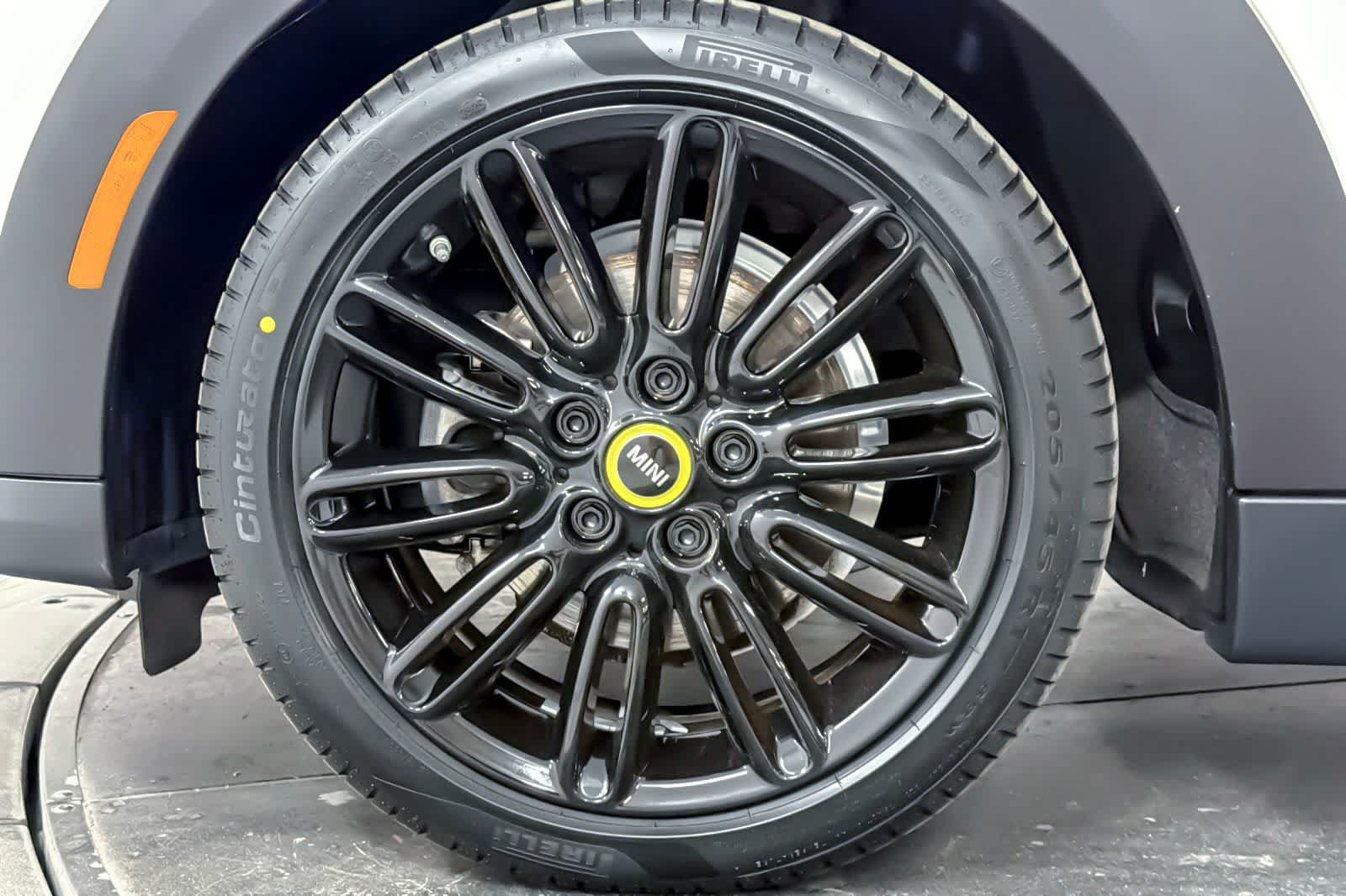 Used 2024 MINI Cooper SE FWD image 27