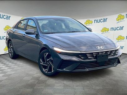 Certified 2025 Hyundai Elantra Limited