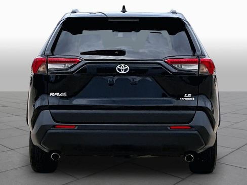 Certified 2024 Toyota RAV4 LE AWD/4WD image 5