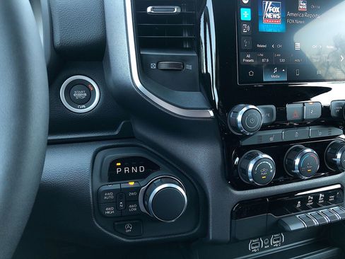 New 2026 RAM 1500 4x4 Crew Cab image 26