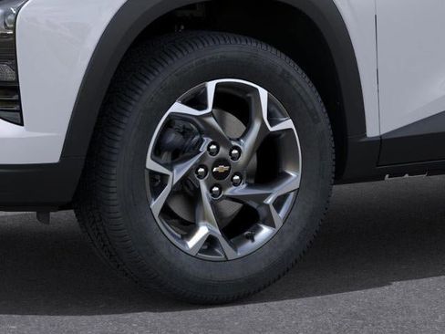 New 2026 Chevrolet Trax LT w/ Driver Confidence Package image 9