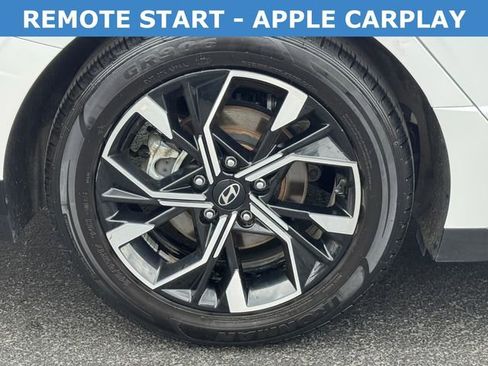 Used 2025 Hyundai Sonata SEL FWD image 12