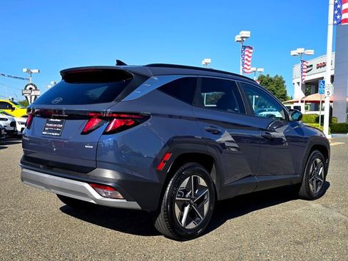 Used 2025 Hyundai Tucson SEL AWD/4WD image 4