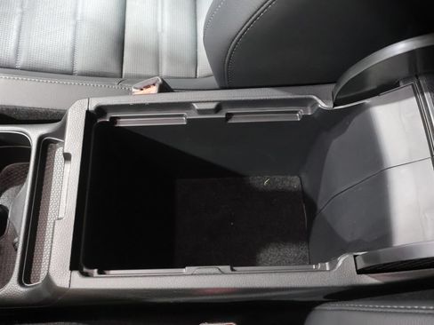 Used 2024 Honda CR-V EX-L image 31