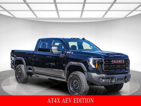 Used 2024 GMC Sierra 2500 AT4X w/ AT4X AEV Edition AWD/4WD image 5
