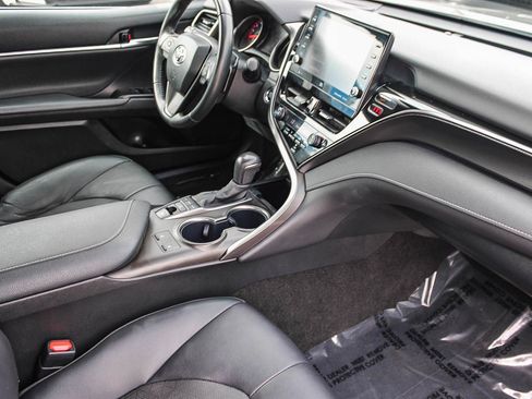 Used 2024 Toyota Camry XSE image 17