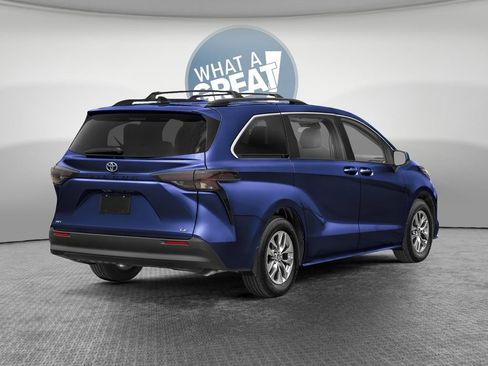 New 2026 Toyota Sienna LE AWD/4WD image 2