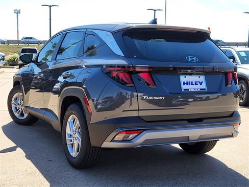 New 2026 Hyundai Tucson SE image 3