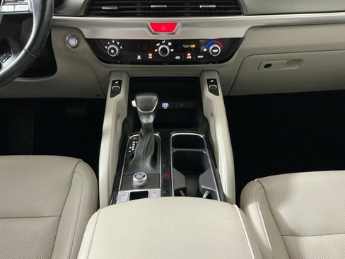 Used 2020 Kia Telluride S FWD image 13