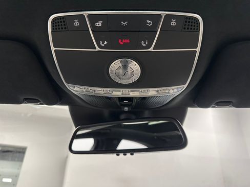Used 2015 Mercedes-Benz S 550 4MATIC Sedan image 45