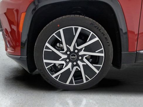 New 2025 Jeep Wagoneer Limited image 32