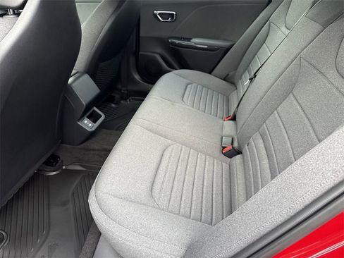 New 2025 Kia K4 EX image 25