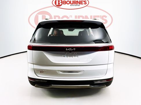 Used 2024 Kia Carnival SX Prestige FWD image 12