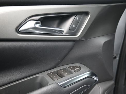 New 2026 Chevrolet Traverse LT w/ Driver Confidence Package FWD image 27