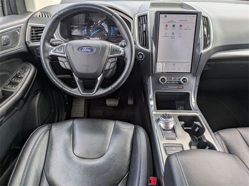Used 2022 Ford Edge Titanium image 19