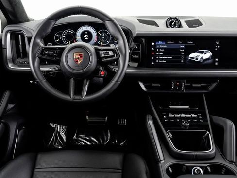 Used 2024 Porsche Cayenne Turbo GT image 16