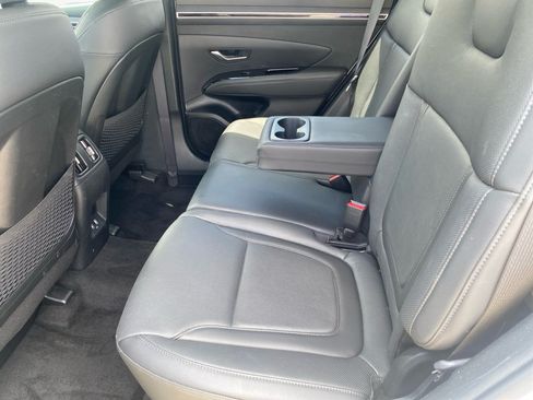 Used 2022 Hyundai Tucson SEL w/ Convenience + Premium Package AWD/4WD image 16