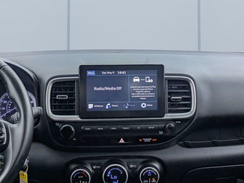 Used 2020 Hyundai Venue SEL w/ Convenience Package FWD image 17