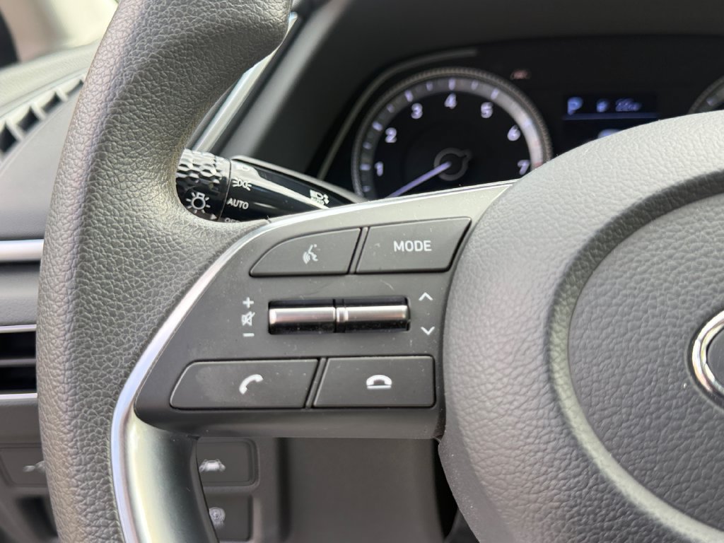 Used 2023 Hyundai Sonata SE FWD image 23
