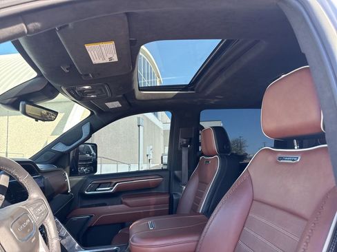 Used 2024 GMC Sierra 3500 Denali Ultimate image 13