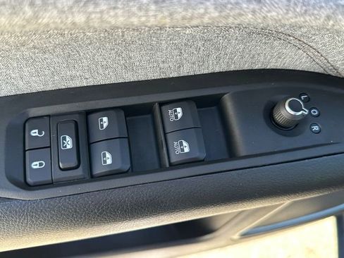 Used 2022 Jeep Compass Latitude AWD/4WD image 25