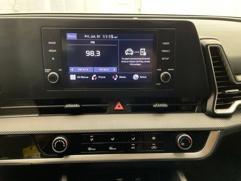 Used 2023 Kia Sportage LX FWD image 16