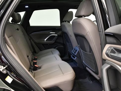 Used 2025 Audi Q5 Premium w/ Convenience Package AWD/4WD image 52