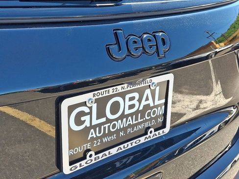 Used 2020 Jeep Compass Latitude AWD/4WD image 30