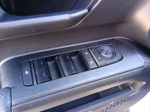 Used 2025 Toyota 4Runner TRD Off-Road image 12