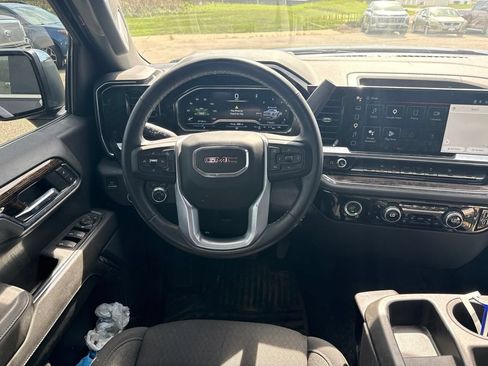 Used 2023 GMC Sierra 1500 SLE AWD/4WD image 12