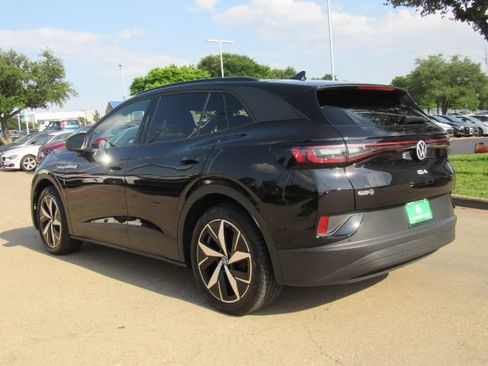 Used 2023 Volkswagen ID.4 S image 9