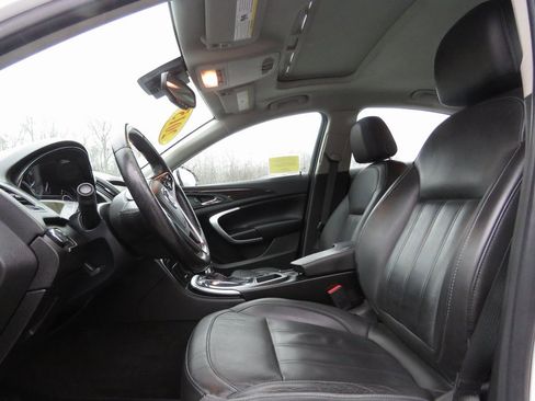Used 2015 Buick Regal image 10