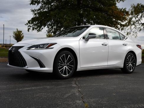 New 2025 Lexus ES 350 w/ Premium Package image 3