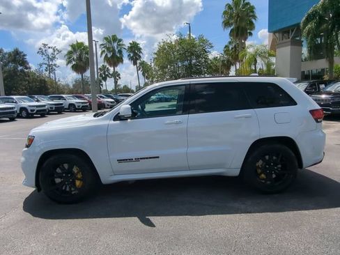 Used 2019 Jeep Grand Cherokee Trackhawk AWD/4WD image 8